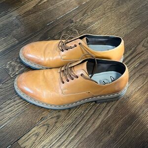 Clark’s- size 11